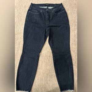 Judy Blue size 14W, skinny fit. Dark washed